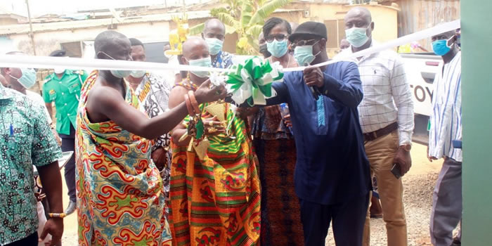 Effia Kwesimintsim Commissions and Hands over of the Adientem/Mpatado CHPs Compound 2021