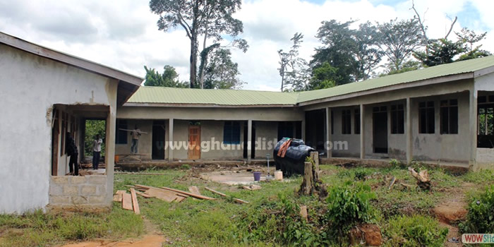 Six unit classroom blk at Kojokrom